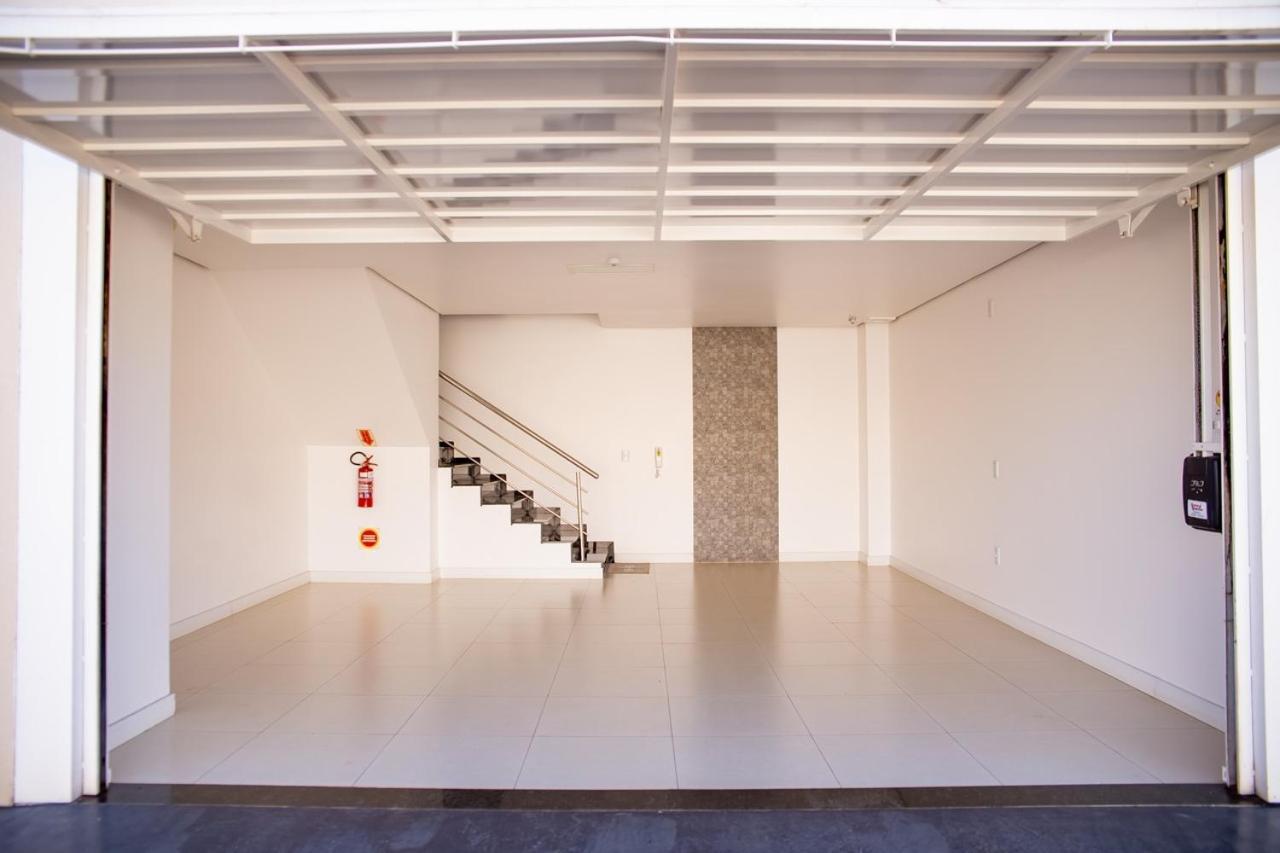 Motel Drive In T - Prolongamento Da Avenida Getulio Vargas Facil Acesso Ao Shopping Patio Chapecó Exterior foto