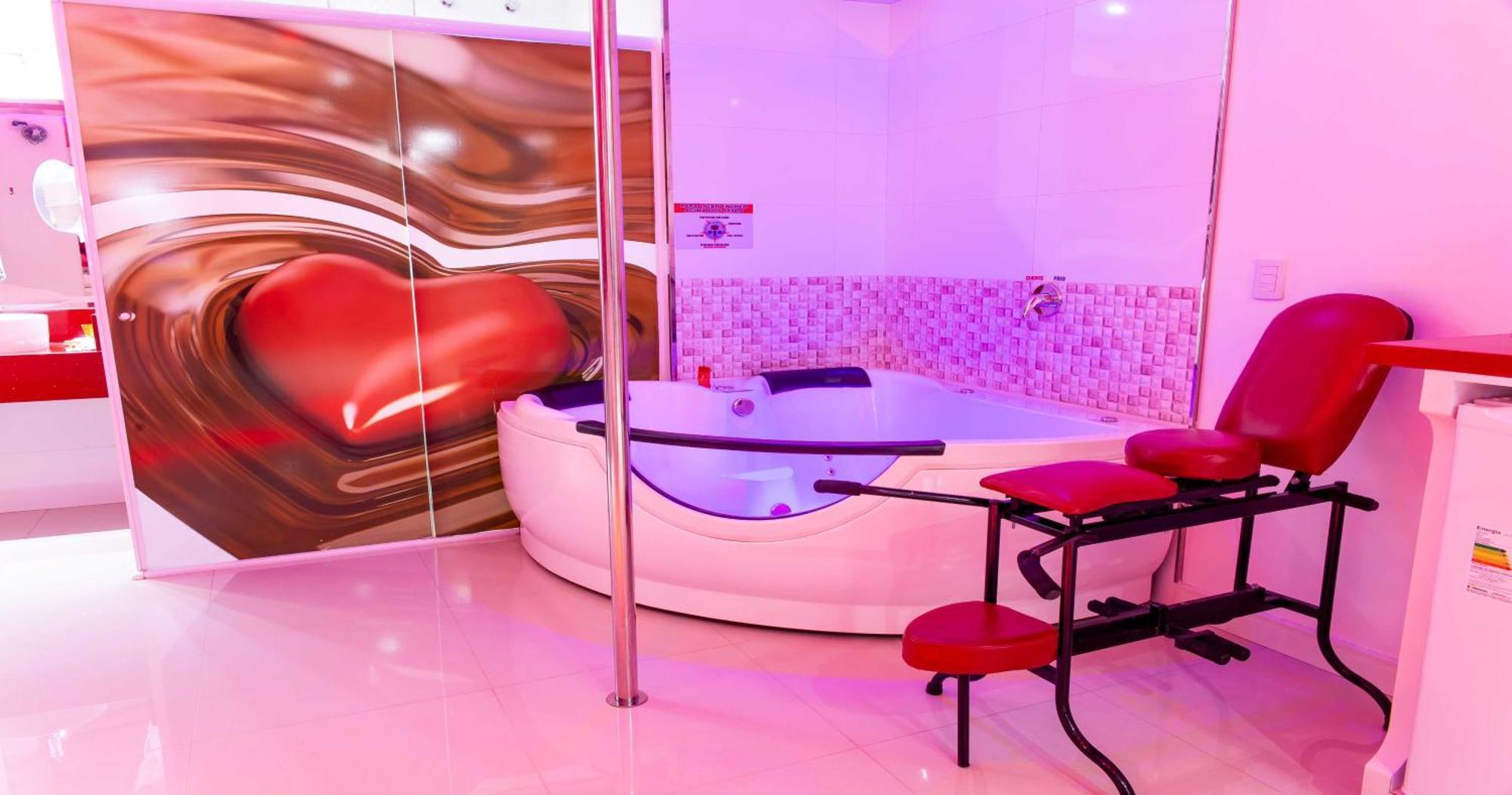 Motel Drive In T - Prolongamento Da Avenida Getulio Vargas Facil Acesso Ao Shopping Patio Chapecó Exterior foto